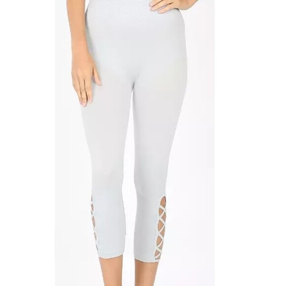 Zenana Outfitters White Capri Leggings - Picture 1 of 5